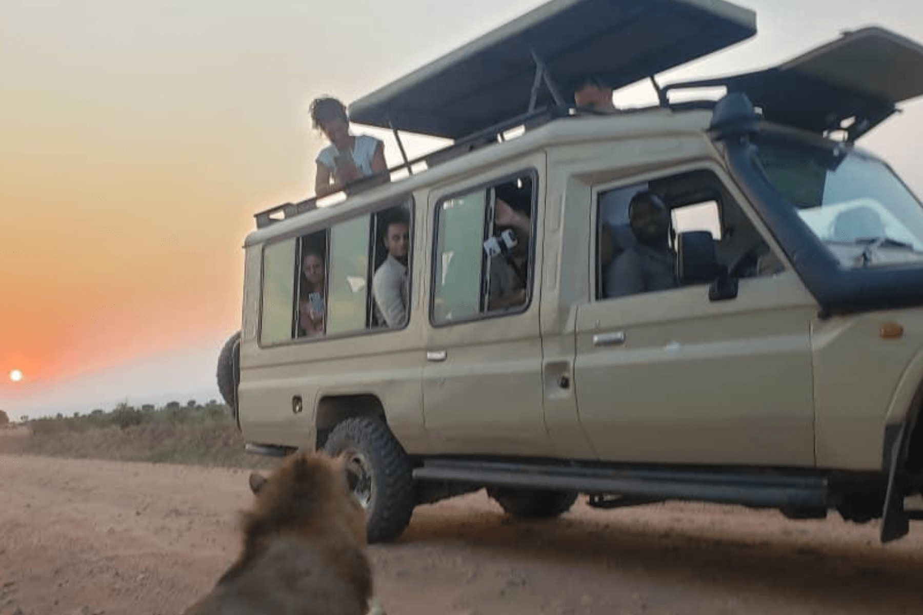 Cheap 4x4 Car Hire Uganda - Affordable car rental from $45